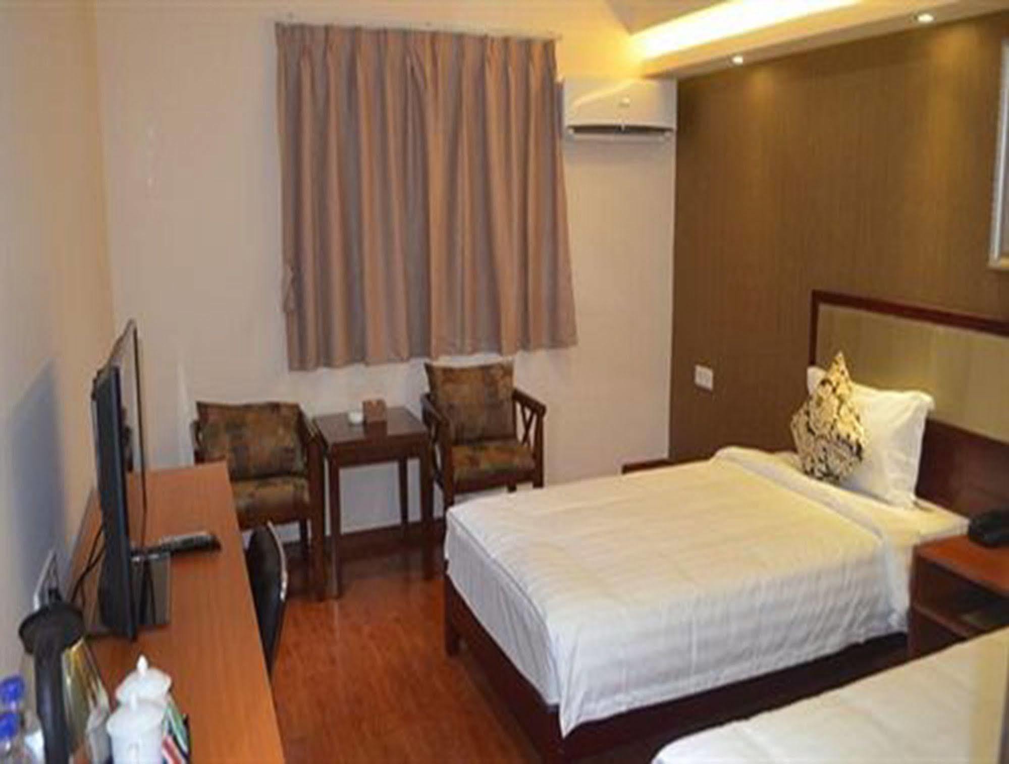 Good Luck Hotel Yangon Exteriör bild