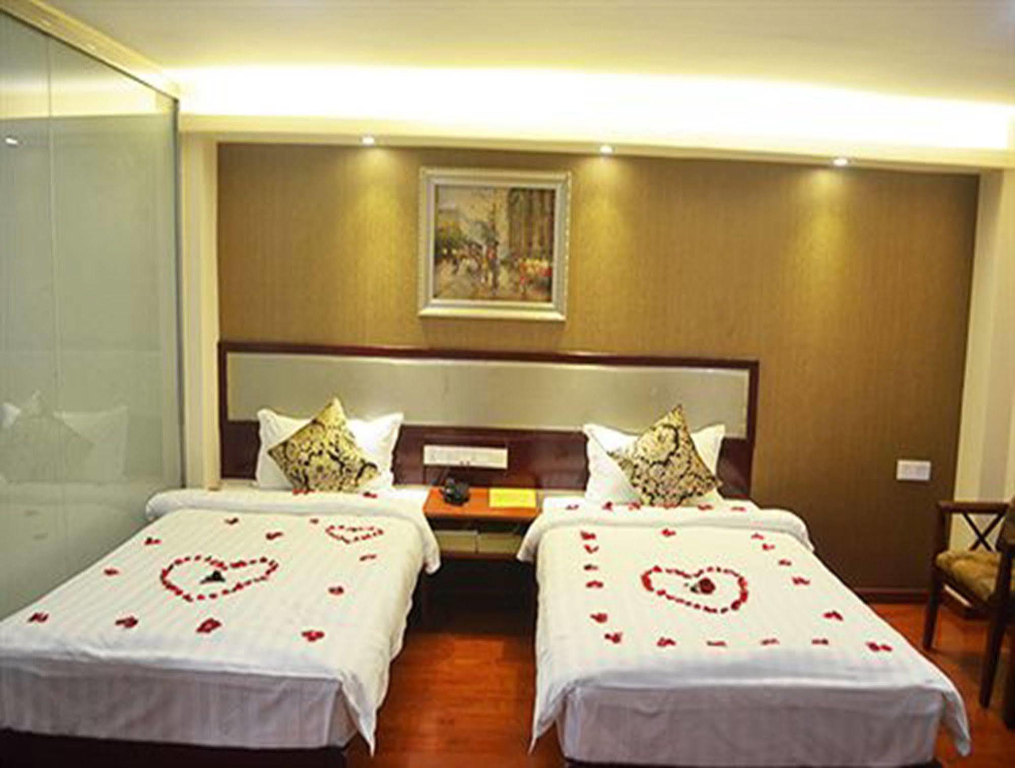 Good Luck Hotel Yangon Exteriör bild